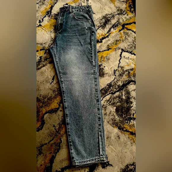 Great condition Mom Jeans - Picture 3 of 7